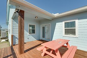 Waterfront Sargent Home w/ Kayaks & Boat Dock!