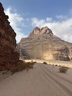 Luxury purple bubble tents