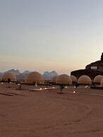 Luxury purple bubble tents