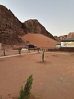 Luxury purple bubble tents