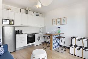 Clifton Studio 104