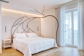 Supporter Deluxe Hotel