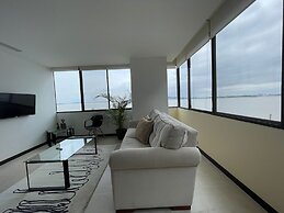 Santa Ana Guayaquil Lux Coliving Ecuador