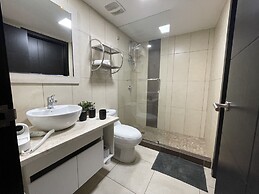 Santa Ana Guayaquil Lux Coliving Ecuador