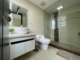 Santa Ana Guayaquil Lux Coliving Ecuador