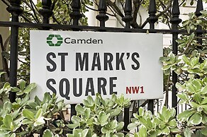 Spacious Studio Suite Near Regents Park