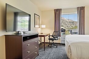 Cobblestone Hotel & Suites - Alpine