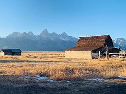 Cobblestone Hotel & Suites - Alpine