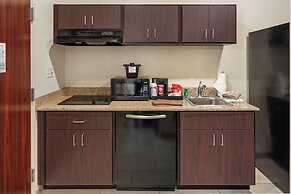 Cobblestone Hotel & Suites - Alpine