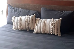 Beautiful Studio With Rooftop