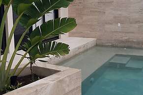 Beautiful Studio With Rooftop