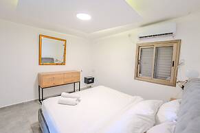 Ha-Yarkon Thirty Nine