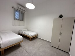 Ha-Yarkon Thirty Nine