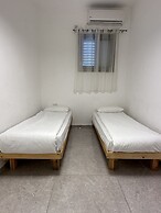 Ha-Yarkon Thirty Nine