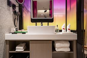 Echarm PLUS International Hotel Zhujiang New Town Wuyangcun Metro Stat