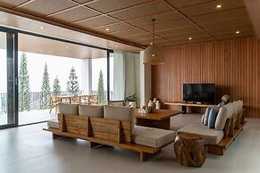 Sunrise City View Villa 9 Bedrooms with a Heated Private Swimming Pool