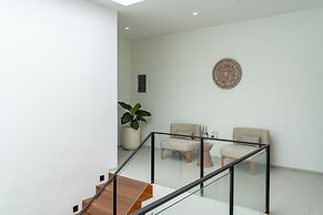 Sunrise City View Villa 9 Bedrooms with a Heated Private Swimming Pool