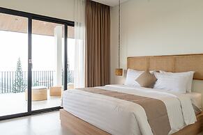 Sunrise City View Villa 9 Bedrooms with a Heated Private Swimming Pool