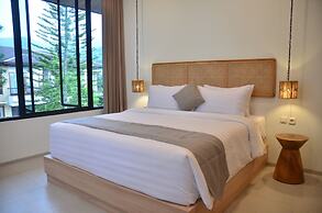 Sunrise City View Villa 9 Bedrooms with a Heated Private Swimming Pool