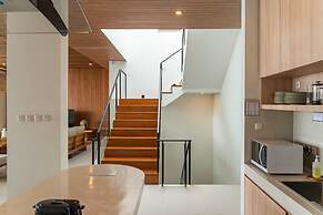 Sunrise City View Villa 9 Bedrooms with a Heated Private Swimming Pool