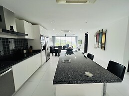 Twin Sands Resort Penthouse