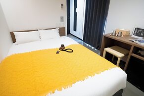 WAYFARER Shinsaibashi