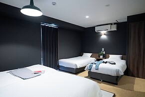 WAYFARER Shinsaibashi