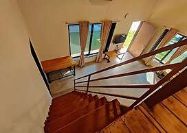 Shrubbery Palms Resort