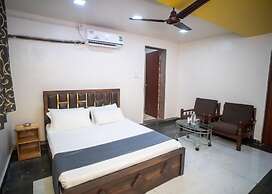 Shrubbery Palms Resort