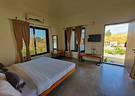 Shrubbery Palms Resort