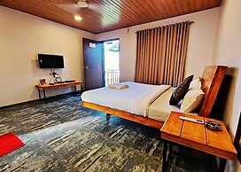 Shrubbery Palms Resort