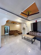 Shrubbery Palms Resort