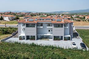 Calives Premium Stay