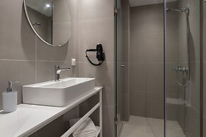 Calives Premium Stay