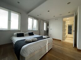 Luxurious Two Bedroom Penthouse