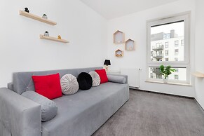 Lux 3 Bedroom Flat by Renters Prestige