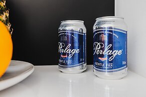 Lux 3 Bedroom Flat by Renters Prestige