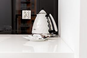 Lux 3 Bedroom Flat by Renters Prestige