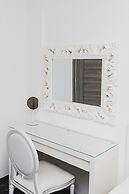 Lux 3 Bedroom Flat by Renters Prestige