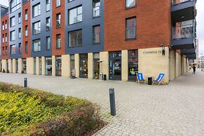 Lux 3 Bedroom Flat by Renters Prestige