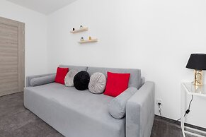 Lux 3 Bedroom Flat by Renters Prestige