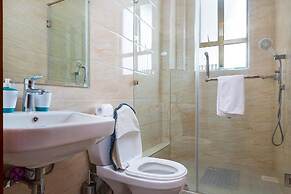 Edmor Lite by Edmor Suites