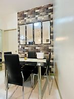 Relaxing 2-bed Apartment in Mandaluyong