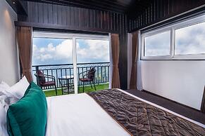 The West Gate Posada By Summit