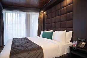 The West Gate Posada By Summit