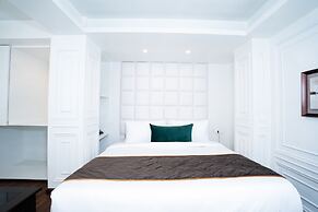 The West Gate Posada By Summit