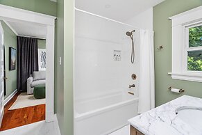 Grape Escape Inn & Suites