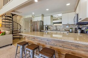 Maalaea Surf G8 2 Bedroom Condo