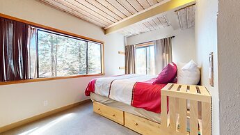 Val D'isere #8 3 Bedroom Condo by RedAwning