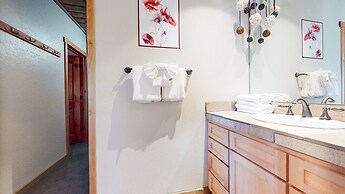 Val D'isere #8 3 Bedroom Condo by RedAwning